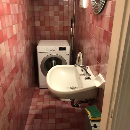 Charming 1-bed In * Milán