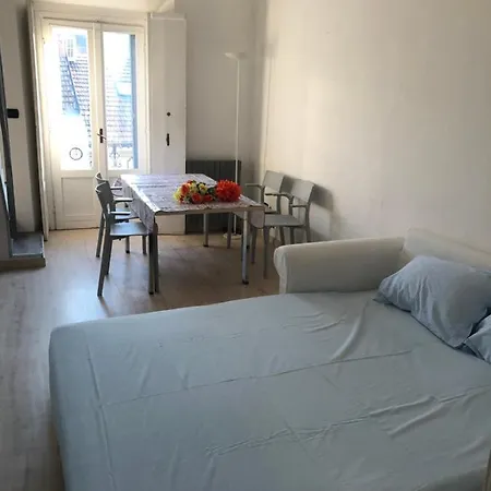 Charming 1-bed In Apartment Milan